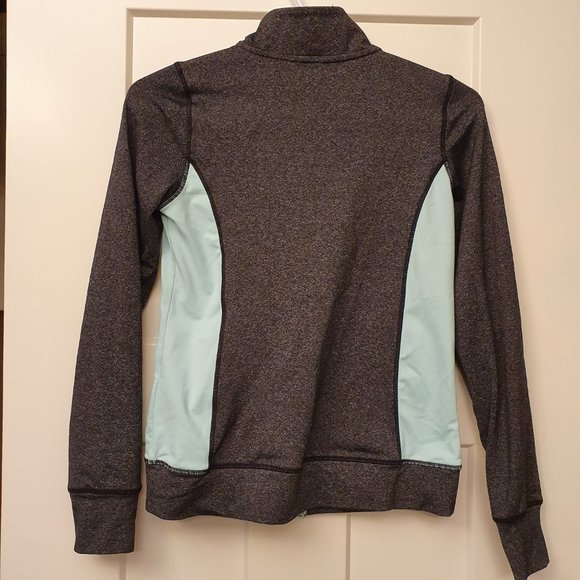 Activewear jacket with thumbholes - Picture 2 of 8